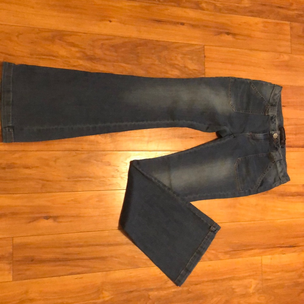 Bell bottom/flare jeans
